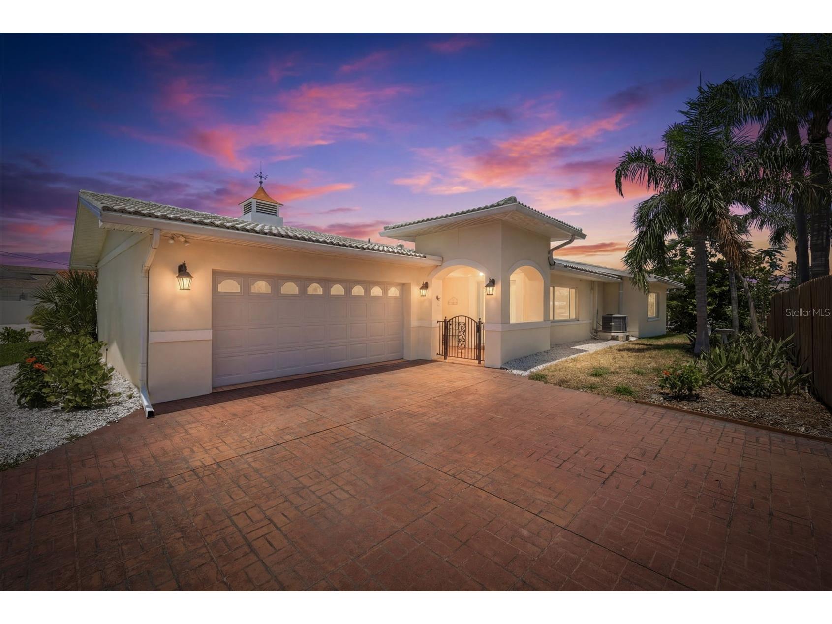 3666 Belle Vista Drive E Saint Petersburg FL 33706 - BOCA CIEGA BAY/INTRACOSTAL TB8523640 image2