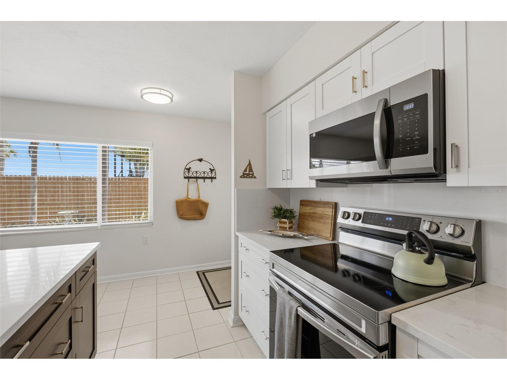 3666 Belle Vista Drive E Saint Petersburg FL 33706 - BOCA CIEGA BAY/INTRACOSTAL TB8523640 image28