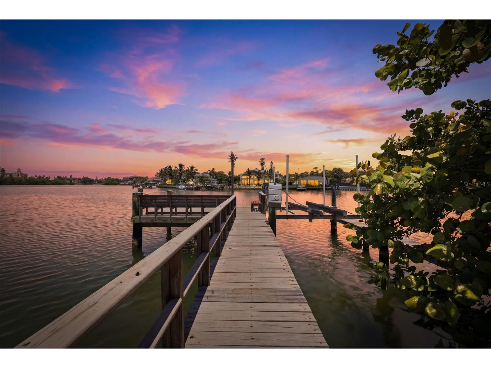 3666 Belle Vista Drive E Saint Petersburg FL 33706 - BOCA CIEGA BAY/INTRACOSTAL TB8523640 image3