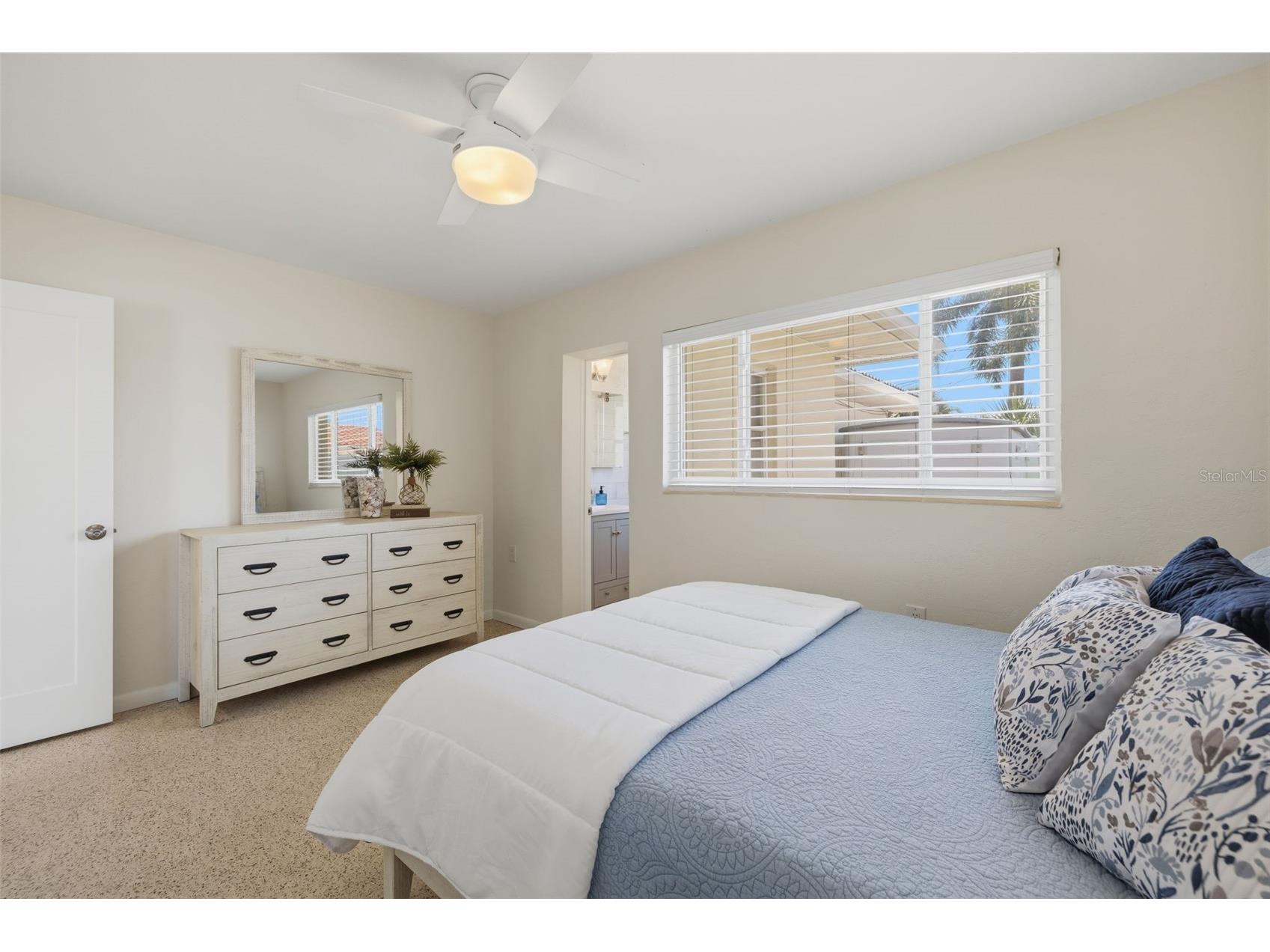 3666 Belle Vista Drive E Saint Petersburg FL 33706 - BOCA CIEGA BAY/INTRACOSTAL TB8523640 image31