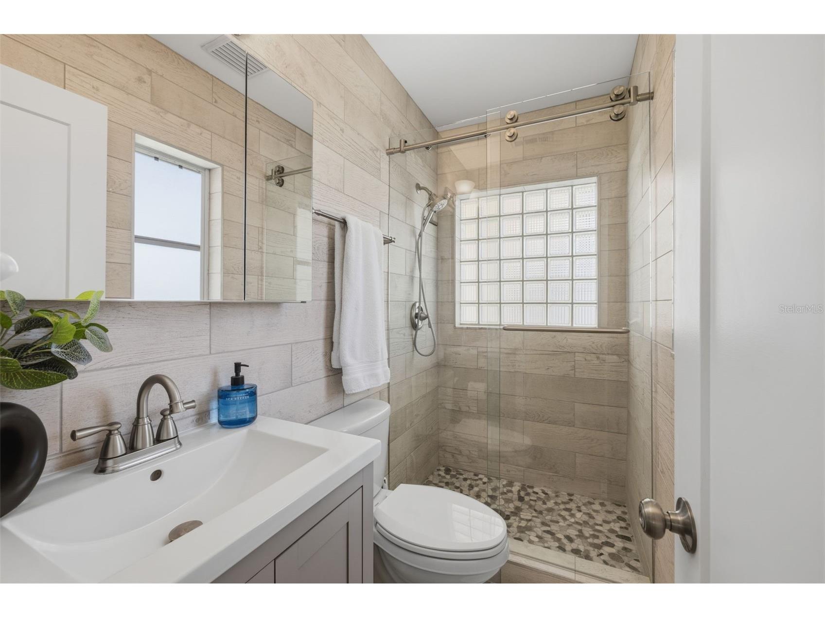 3666 Belle Vista Drive E Saint Petersburg FL 33706 - BOCA CIEGA BAY/INTRACOSTAL TB8523640 image34