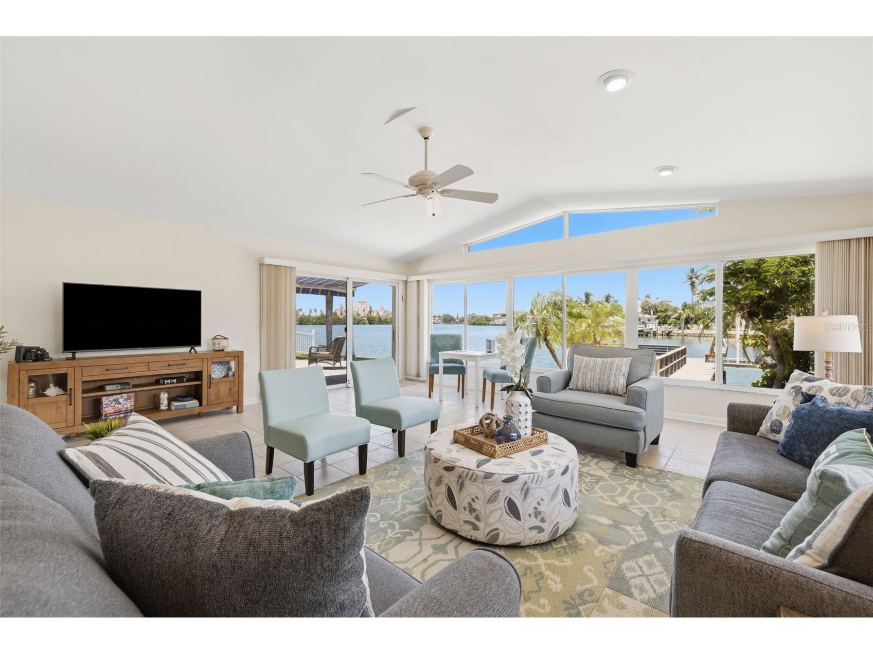 3666 Belle Vista Drive E Saint Petersburg FL 33706 - BOCA CIEGA BAY/INTRACOSTAL TB8523640 image4