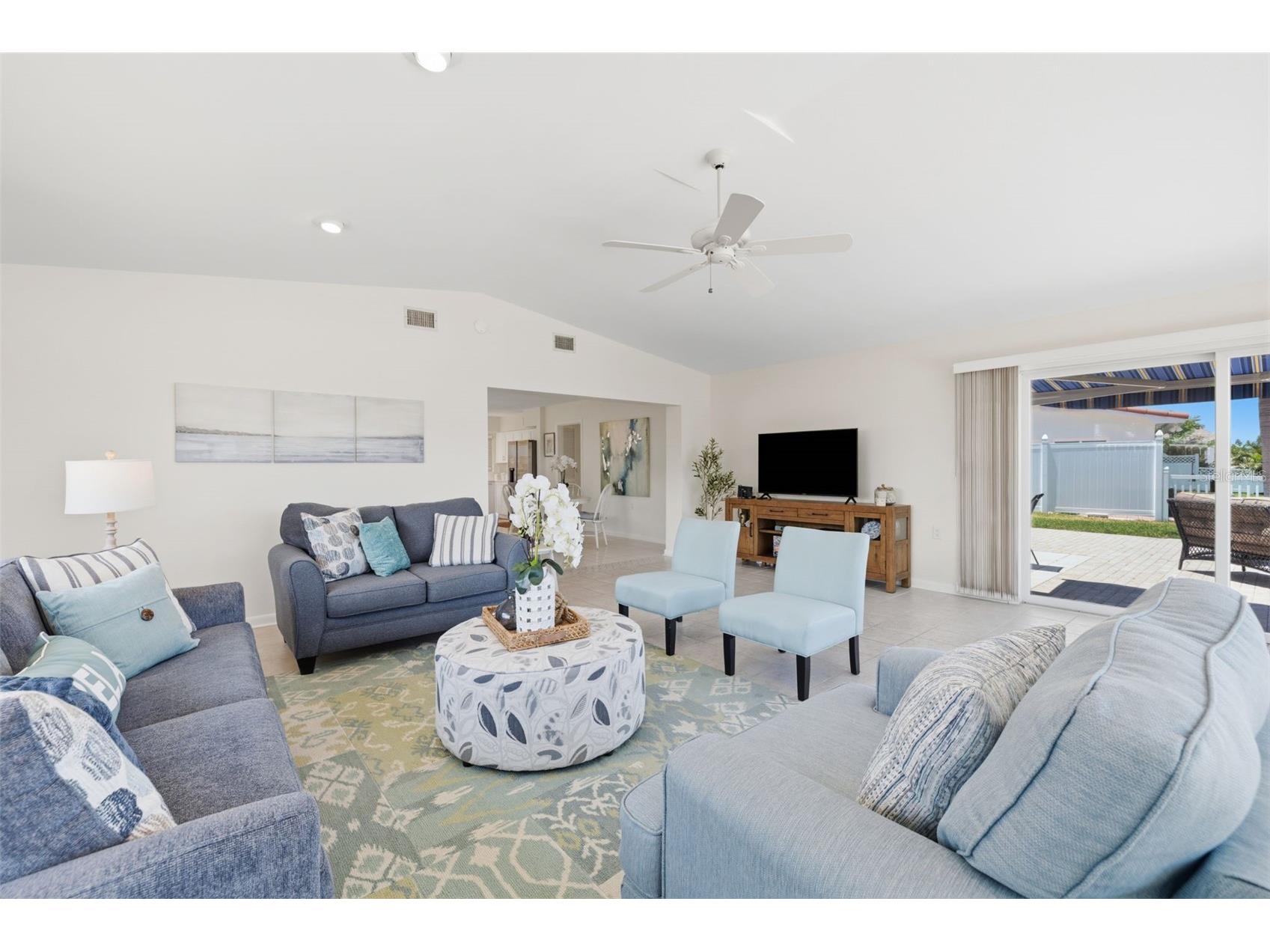 3666 Belle Vista Drive E Saint Petersburg FL 33706 - BOCA CIEGA BAY/INTRACOSTAL TB8523640 image5
