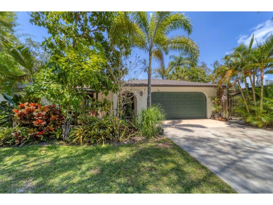 3666 Egerton Circle Sarasota FL 34233 A4608961 image1