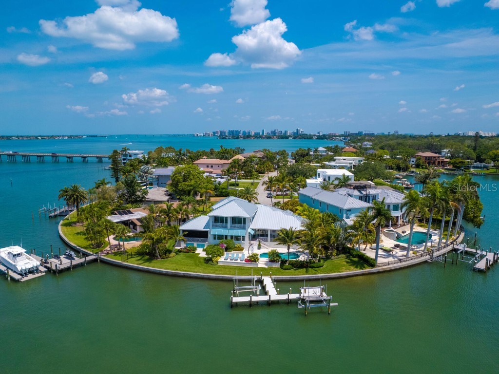 3667 San Remo Terrace Sarasota FL 34239 A4570014 image1