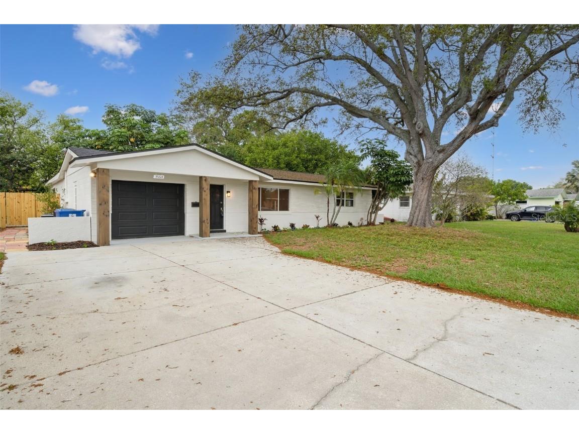 3668 60th Street N Saint Petersburg FL 33710 A4604316 image1