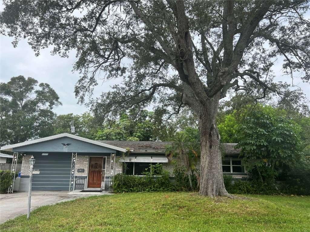 3668 60th Street N Saint Petersburg FL 33710 U8218599 image1