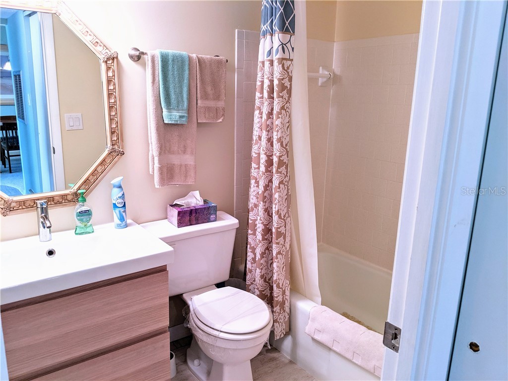 3668 Lake Bayshore Drive #K-325 Bradenton FL 34205 A4696279 image17