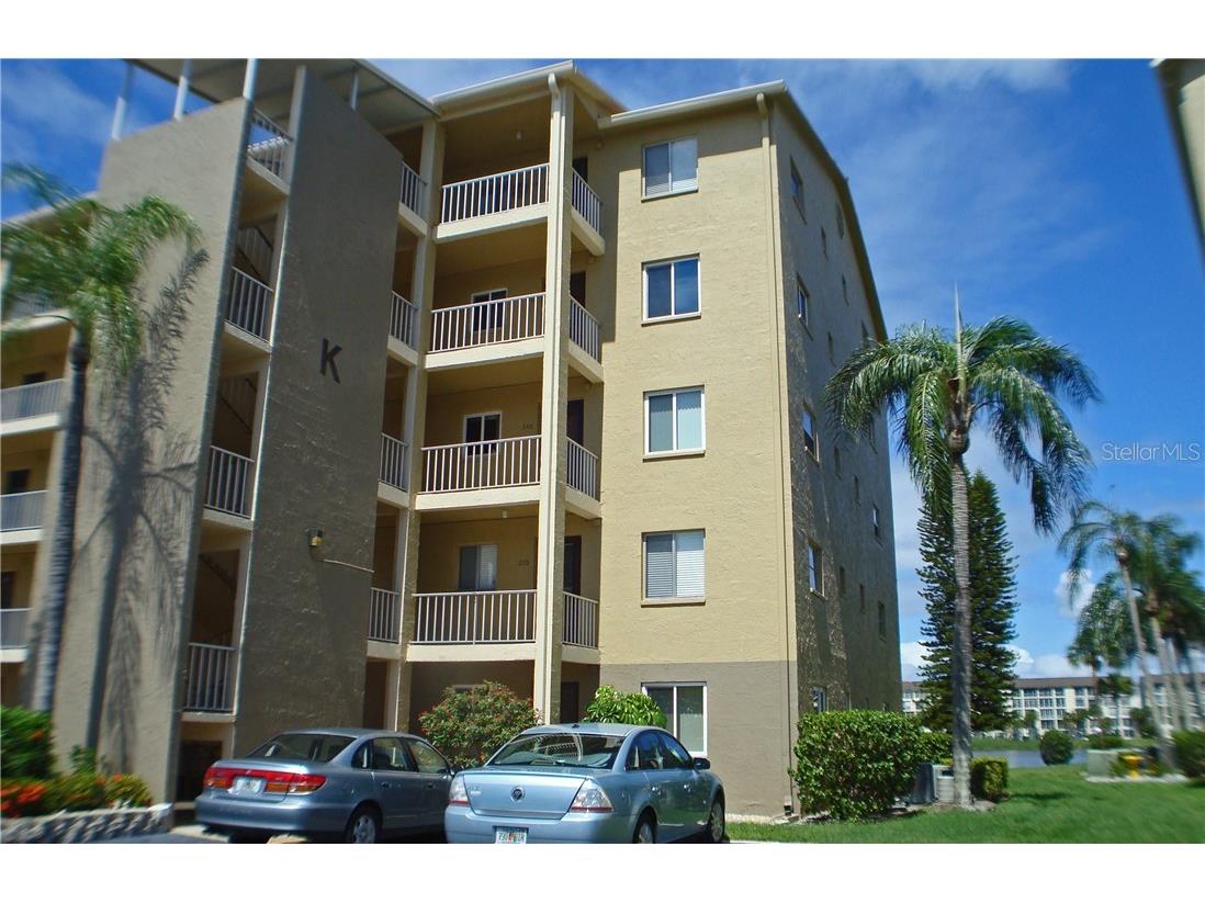 3668 Lake Bayshore Drive #K-325 Bradenton FL 34205 A4696279 image2