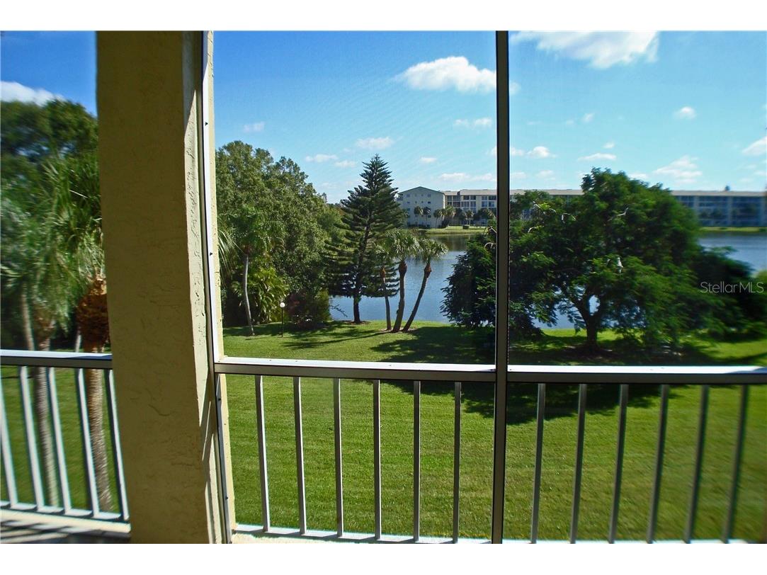 3668 Lake Bayshore Drive #K-325 Bradenton FL 34205 A4696279 image25
