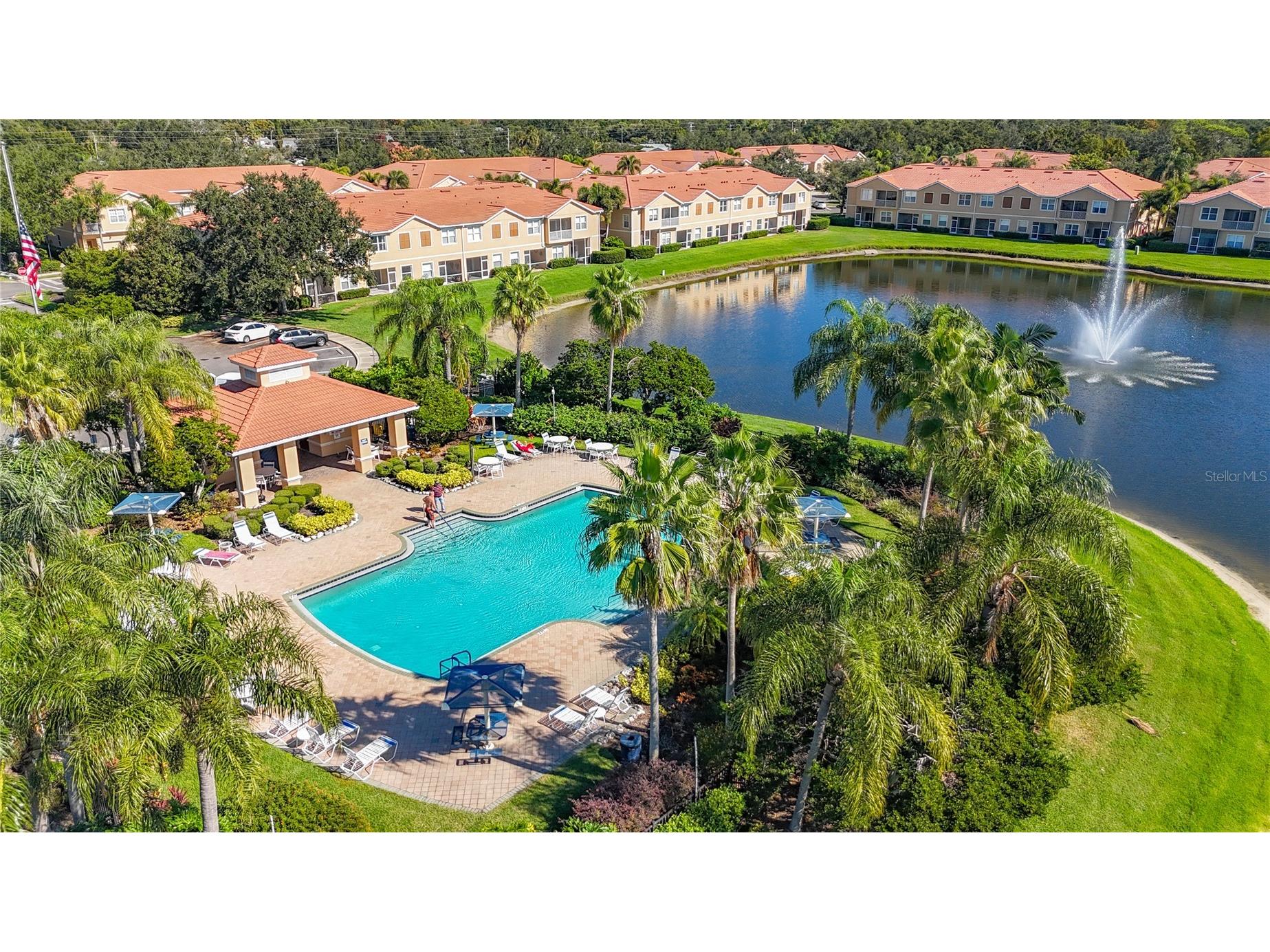 3668 Parkridge Circle #28-201 Sarasota FL 34243 A4671693 image2