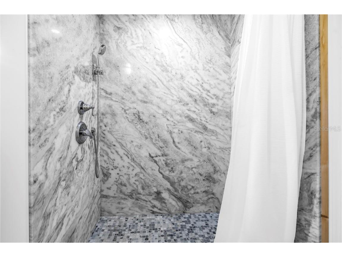 367 Madeira Circle Tierra Verde FL 33715 TB8434986 image17