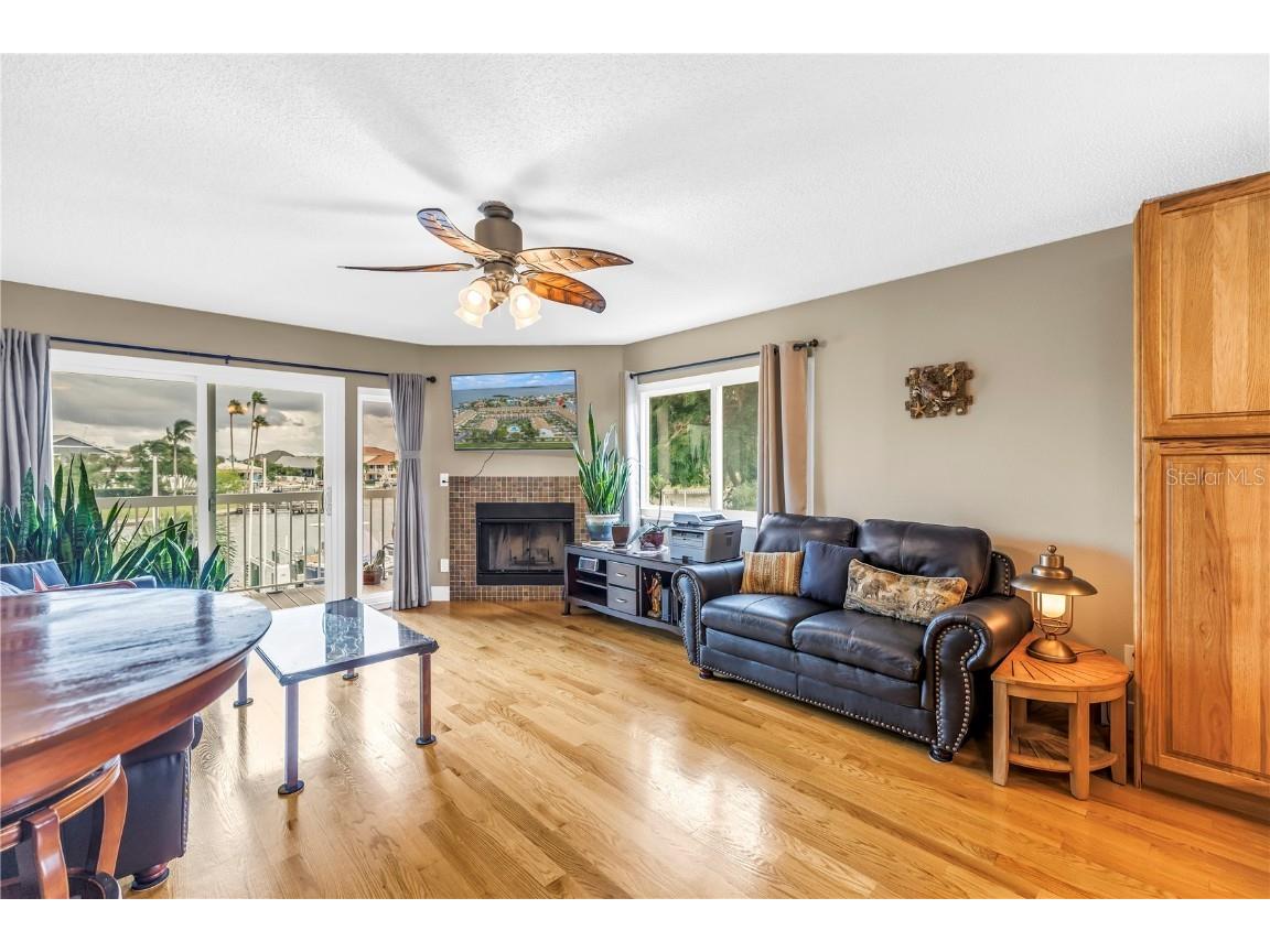 367 Madeira Circle Tierra Verde FL 33715 TB8434986 image4