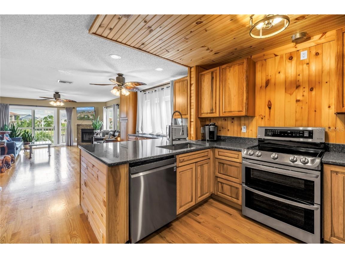 367 Madeira Circle Tierra Verde FL 33715 TB8434986 image9