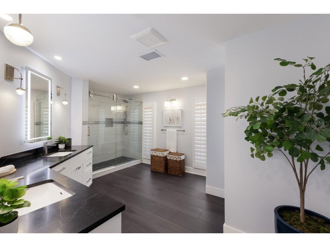 367 W Royal Flamingo Drive Sarasota FL 34236 - DOLPHIN WATERWAY SARASOTA BAY A4634396 image33