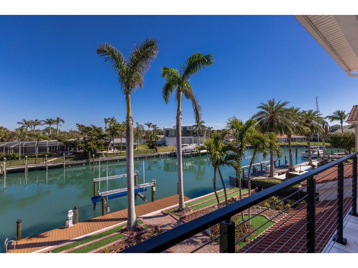 367 W Royal Flamingo Drive Sarasota FL 34236 - DOLPHIN WATERWAY SARASOTA BAY A4634396 image36