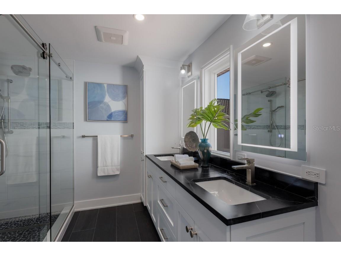 367 W Royal Flamingo Drive Sarasota FL 34236 - DOLPHIN WATERWAY SARASOTA BAY A4634396 image52