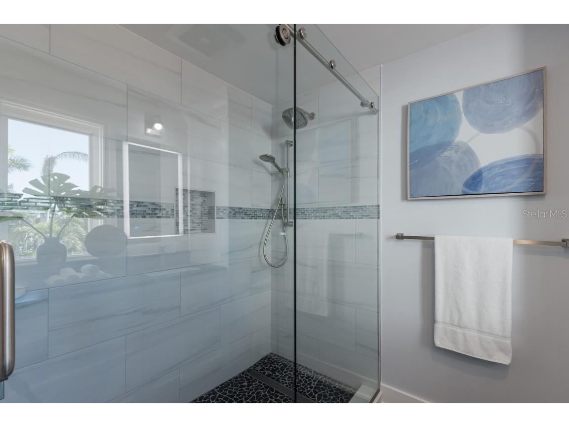 367 W Royal Flamingo Drive Sarasota FL 34236 - DOLPHIN WATERWAY SARASOTA BAY A4634396 image53