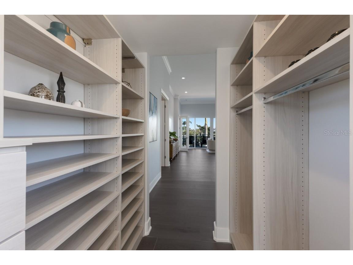 367 W Royal Flamingo Drive Sarasota FL 34236 - DOLPHIN WATERWAY SARASOTA BAY A4634396 image60