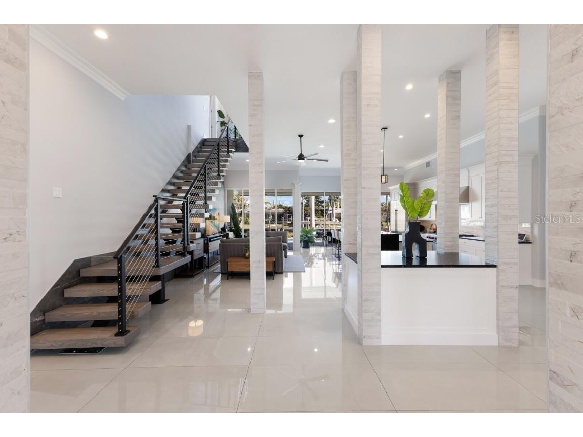 367 W Royal Flamingo Drive Sarasota FL 34236 - DOLPHIN WATERWAY SARASOTA BAY A4634396 image7