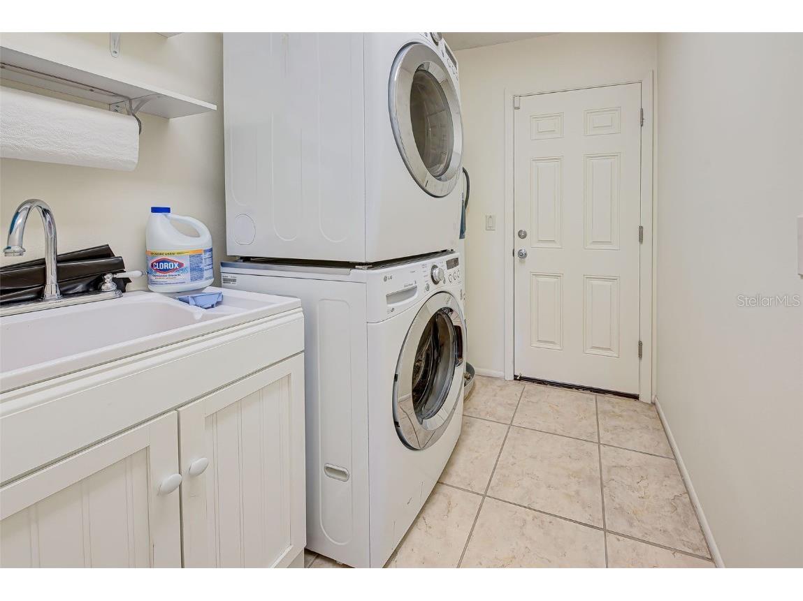 3670 Emily Lane Sarasota FL 34238 A4497308 image23