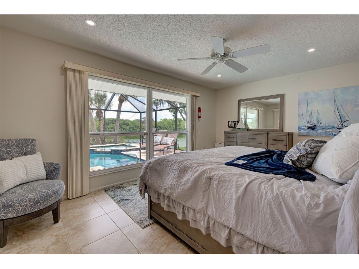 3670 Emily Lane Sarasota FL 34238 A4497308 image25