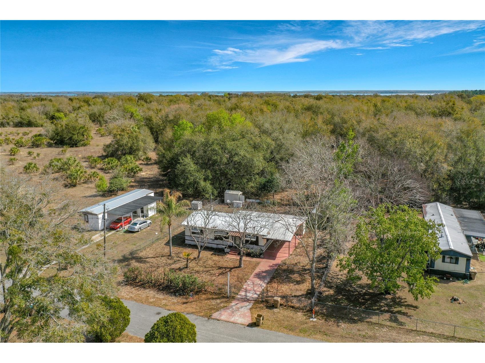 36700 Daisy Lane Fruitland Park FL 34731 A4684652 image33