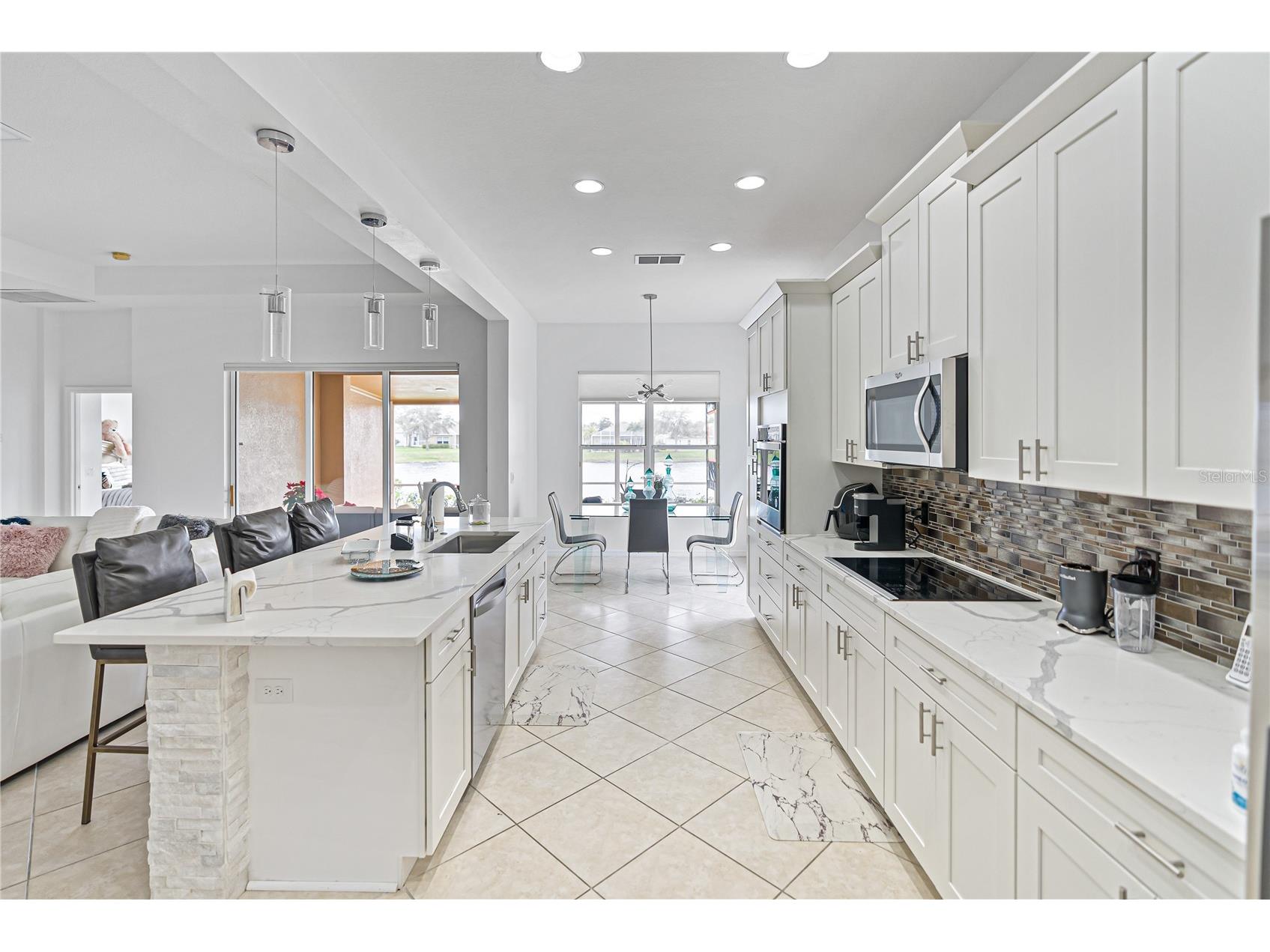 3671 Summerwind Circle Bradenton FL 34209 A4655566 image6