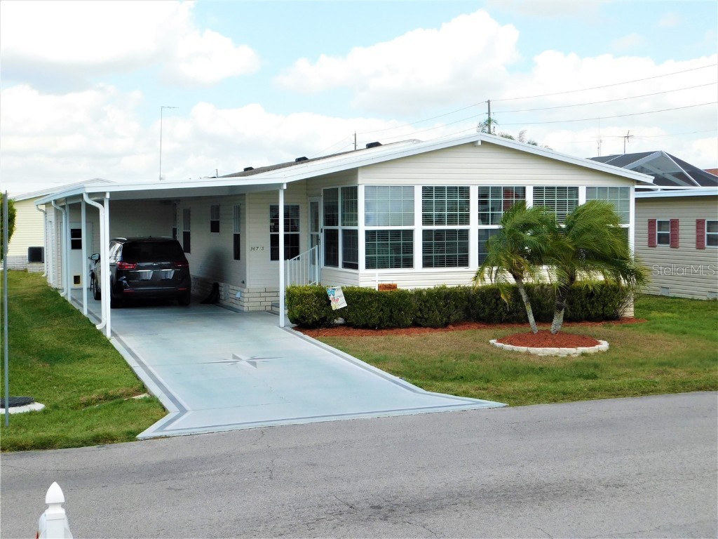 36715 Kay Avenue Zephyrhills FL 33542 T3431040 image1