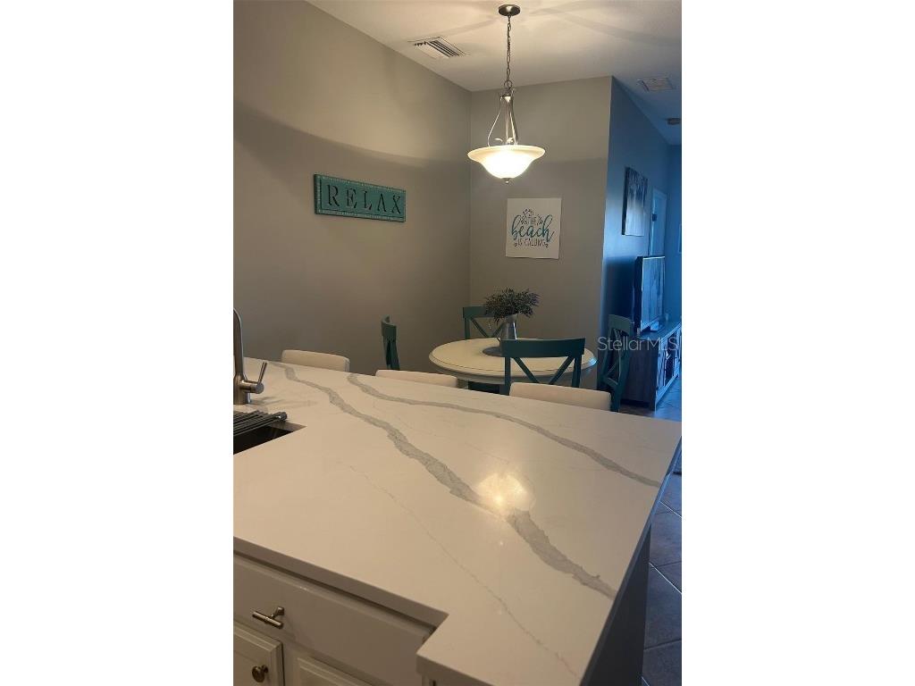 3672 Parkridge Circle #27-106 Sarasota FL 34243 O6368041 image12