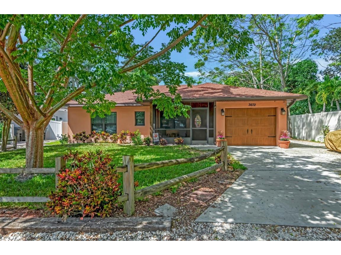 3672 Sawyer Road Sarasota FL 34232 A4549074 image1