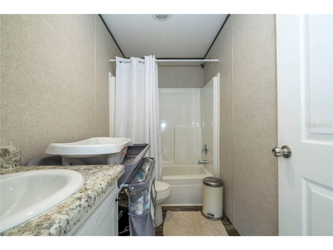 36720 Emeralda Island Road Leesburg FL 34788 O6325211 image18