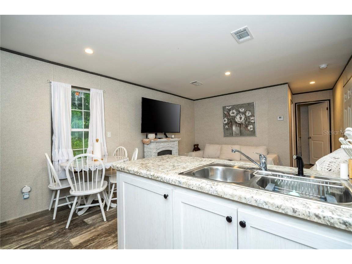 36720 Emeralda Island Road Leesburg FL 34788 O6325211 image31