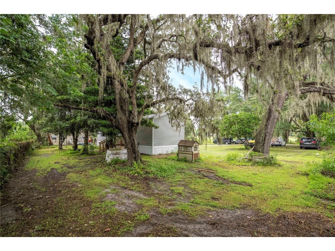 36720 Emeralda Island Road Leesburg FL 34788 O6325211 image35