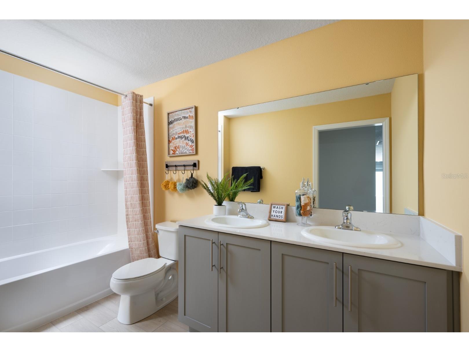 36727 Thornhedge Drive Zephyrhills FL 33541 TB8489675 image14