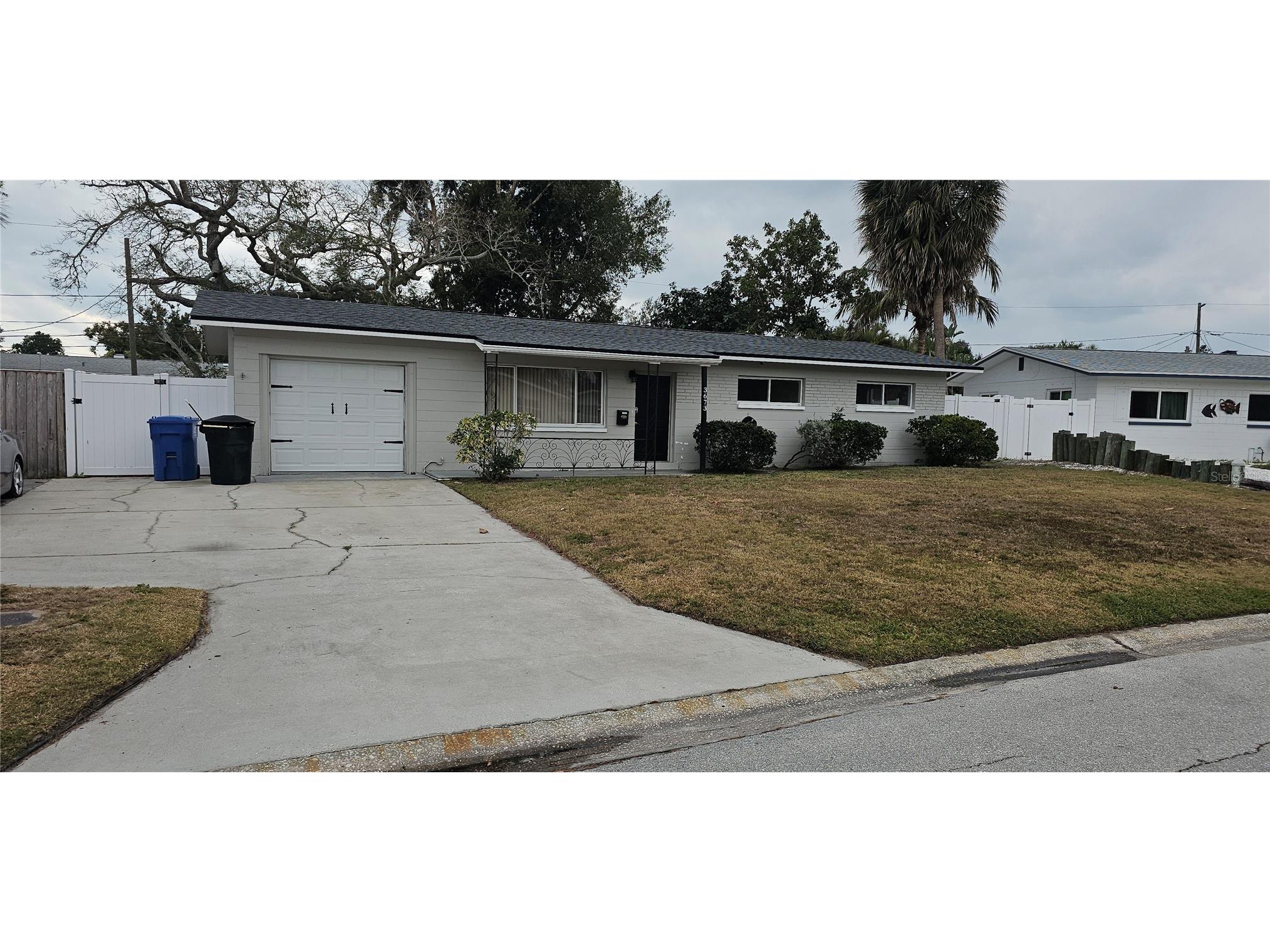 3673 Searobin Drive SE Saint Petersburg FL 33705 TB8442706 image2