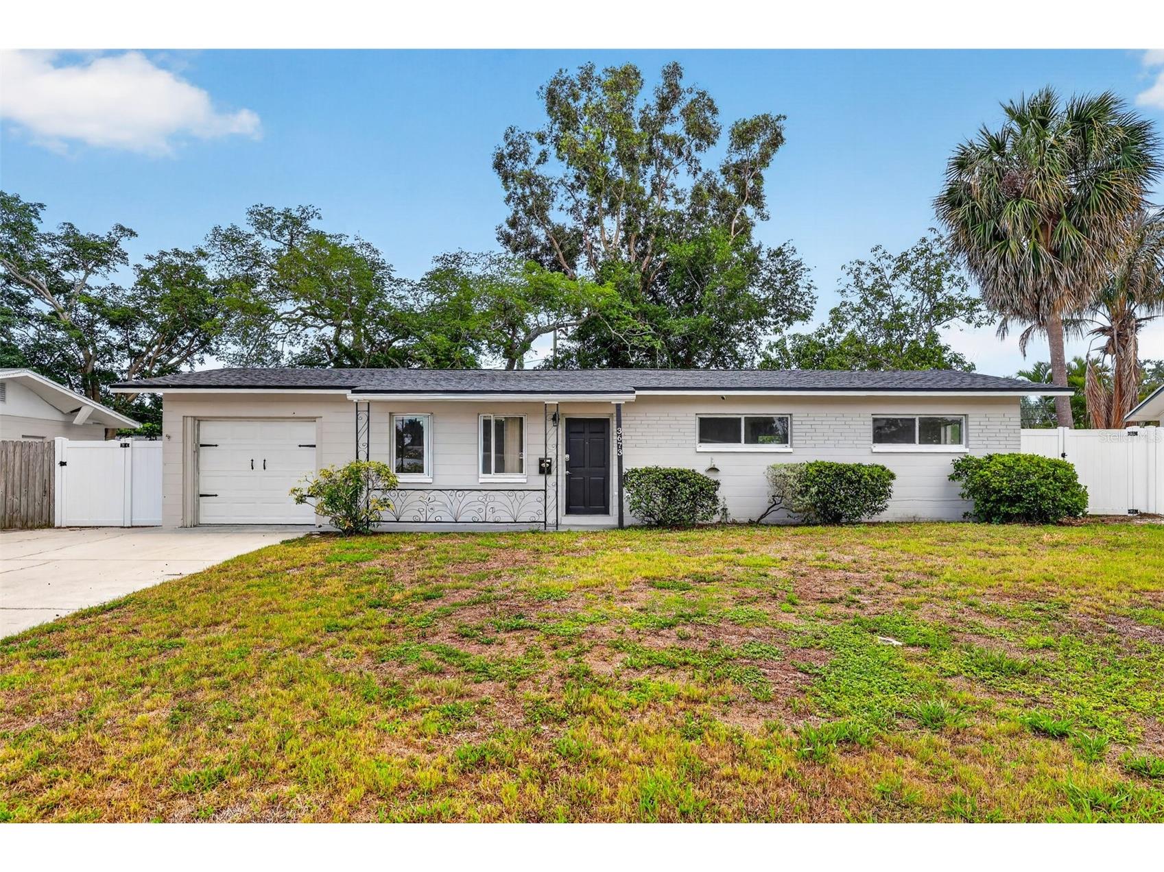 3673 Searobin Drive SE Saint Petersburg FL 33705 TB8506900 image1