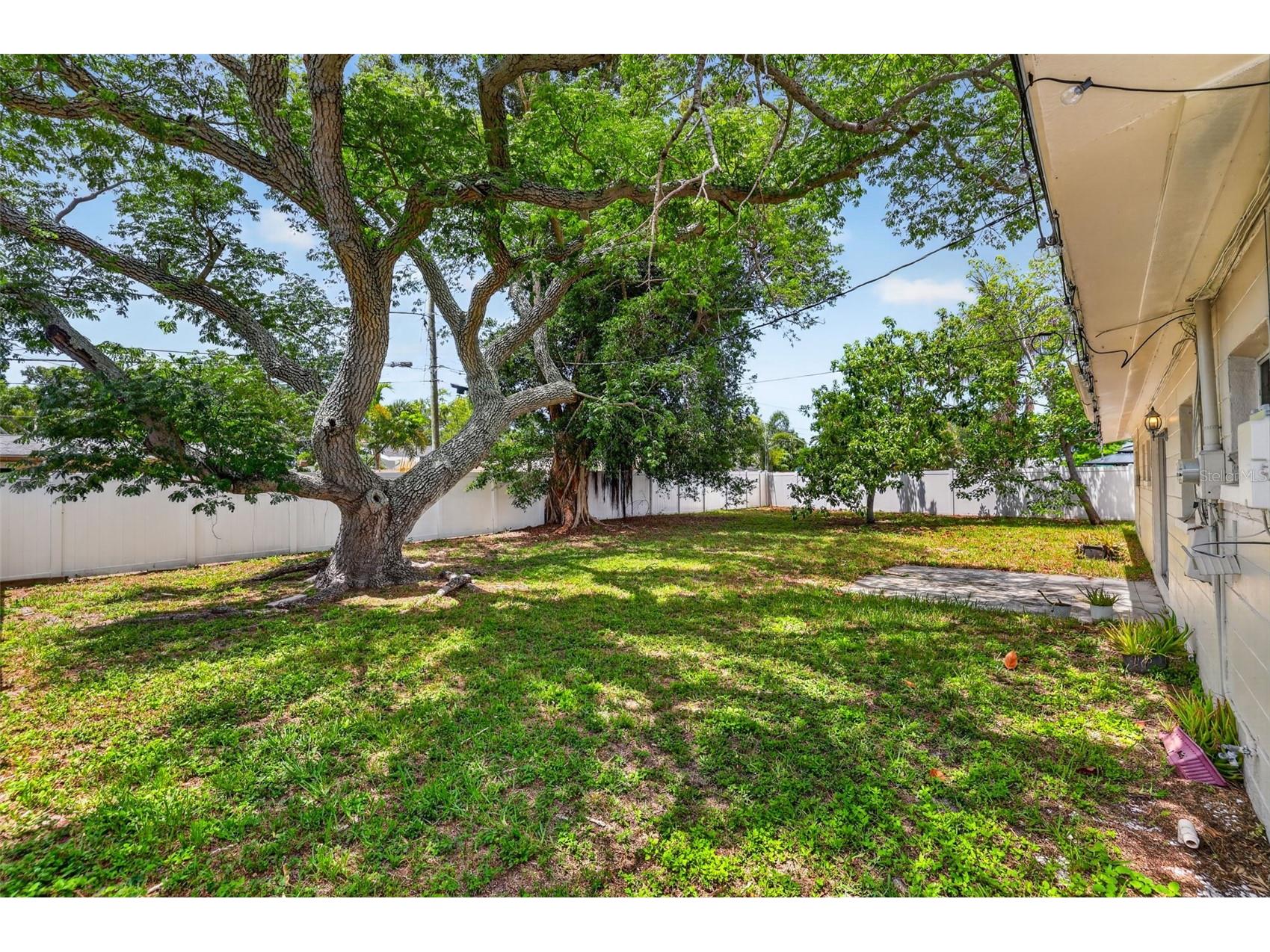 3673 Searobin Drive SE Saint Petersburg FL 33705 TB8506900 image6