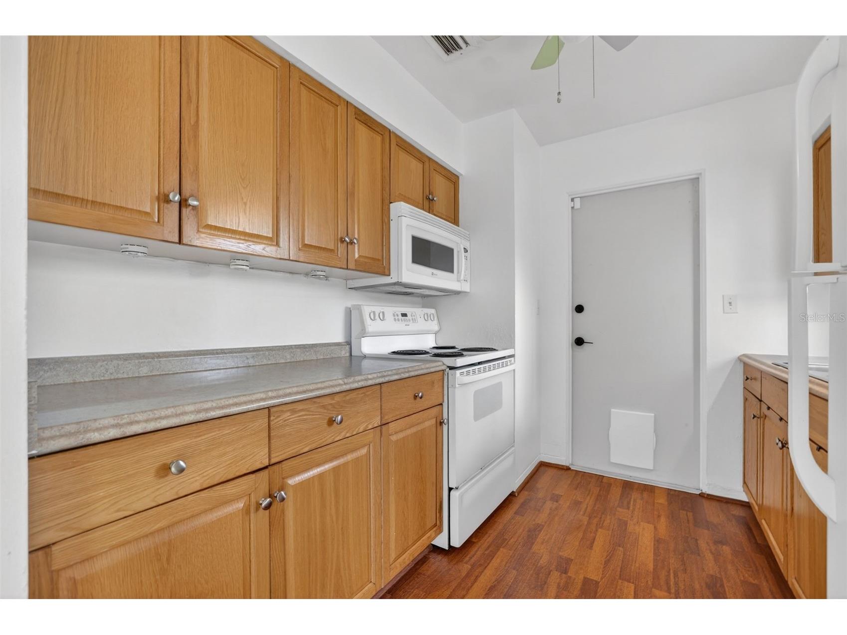 3673 Searobin Drive SE Saint Petersburg FL 33705 TB8506900 image7