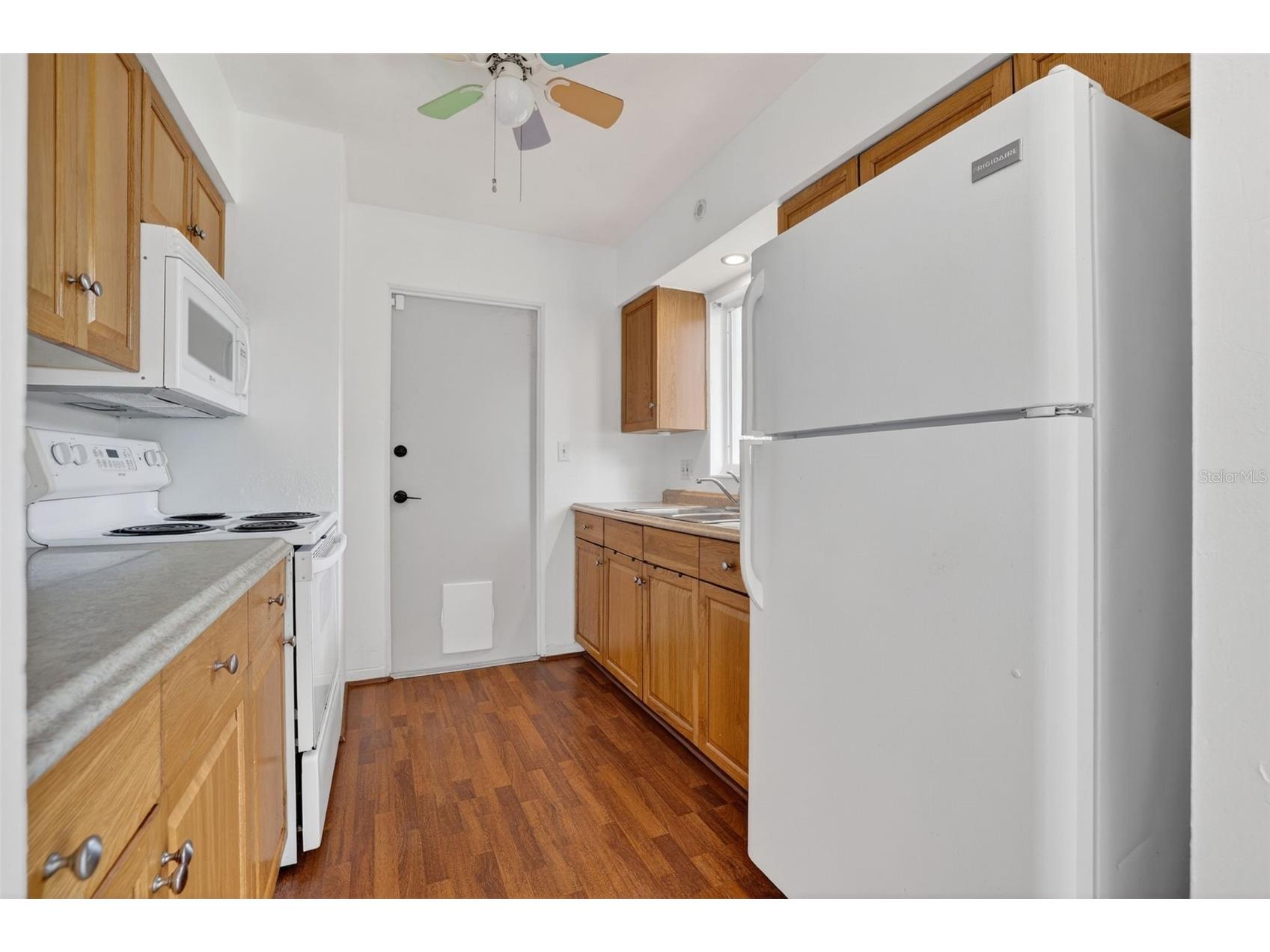 3673 Searobin Drive SE Saint Petersburg FL 33705 TB8506900 image8