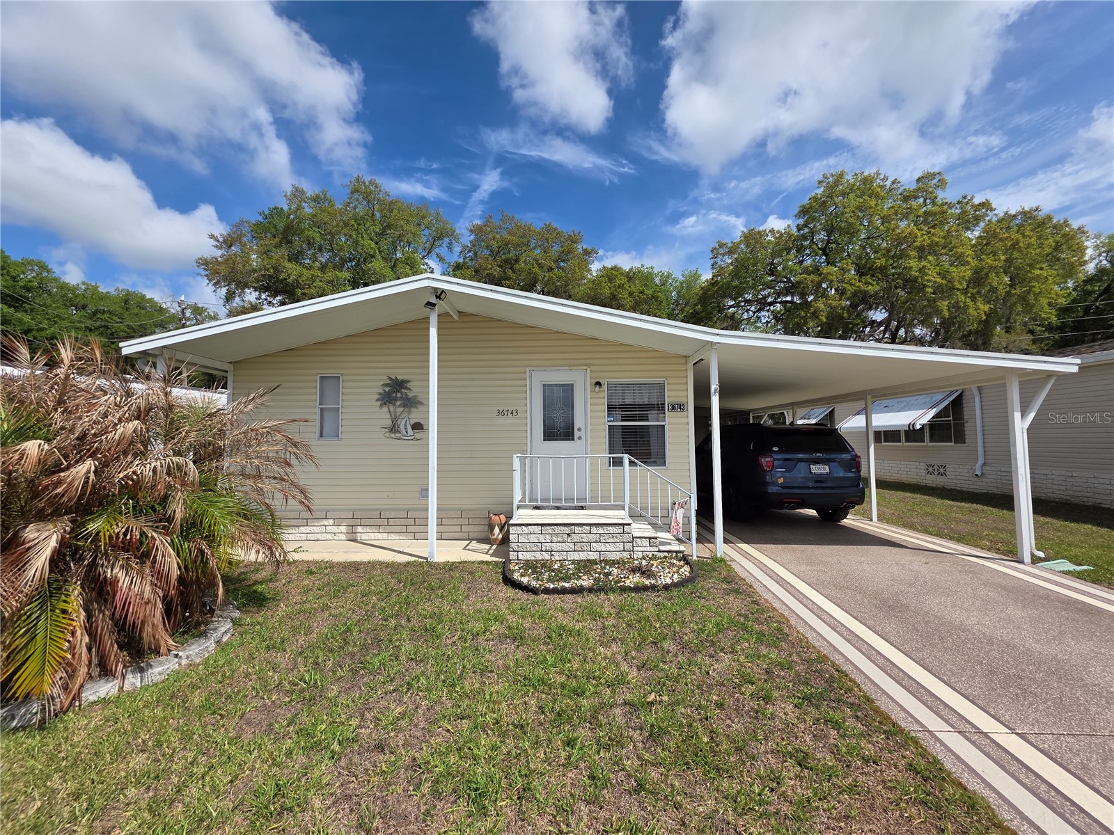 36743 Tara Avenue Zephyrhills FL 33542 TB8492577 image1