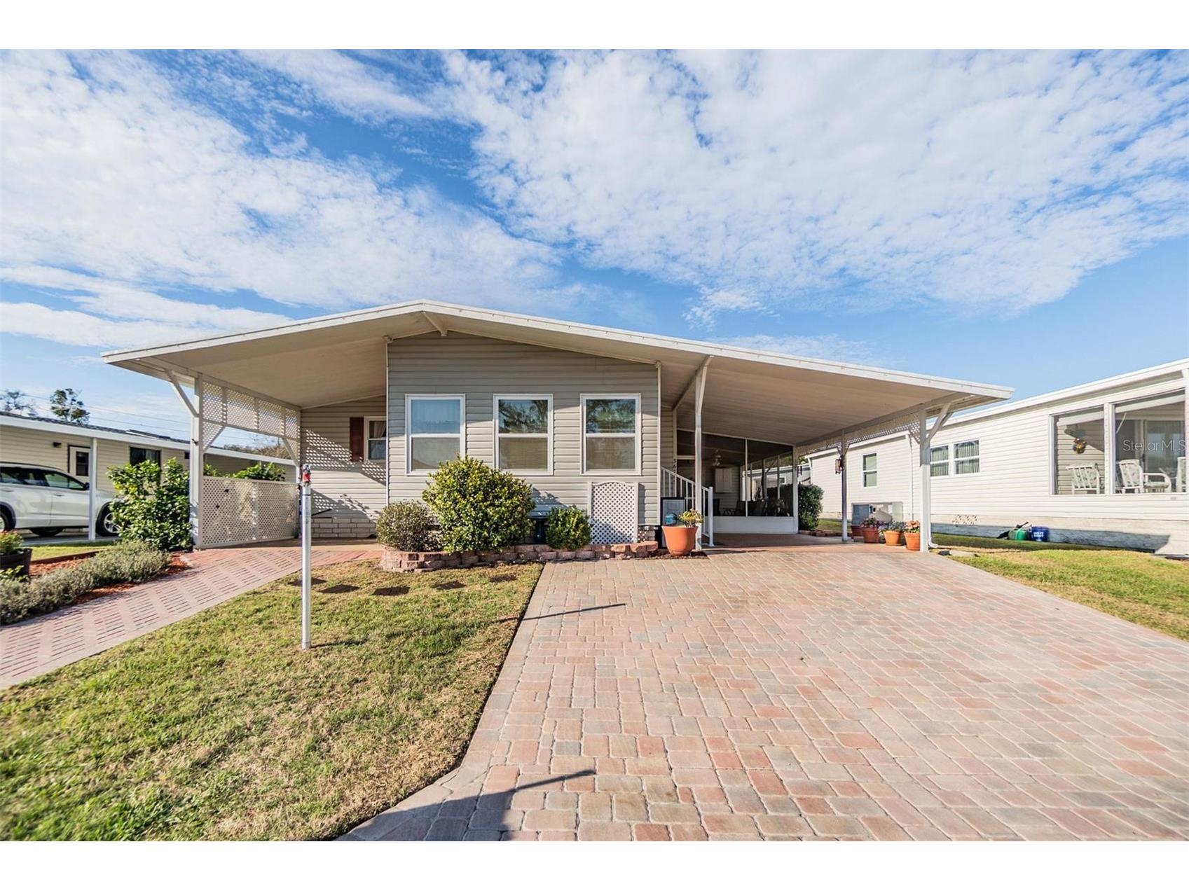 36745 Kimela Avenue Zephyrhills FL 33542 TB8356833 image1