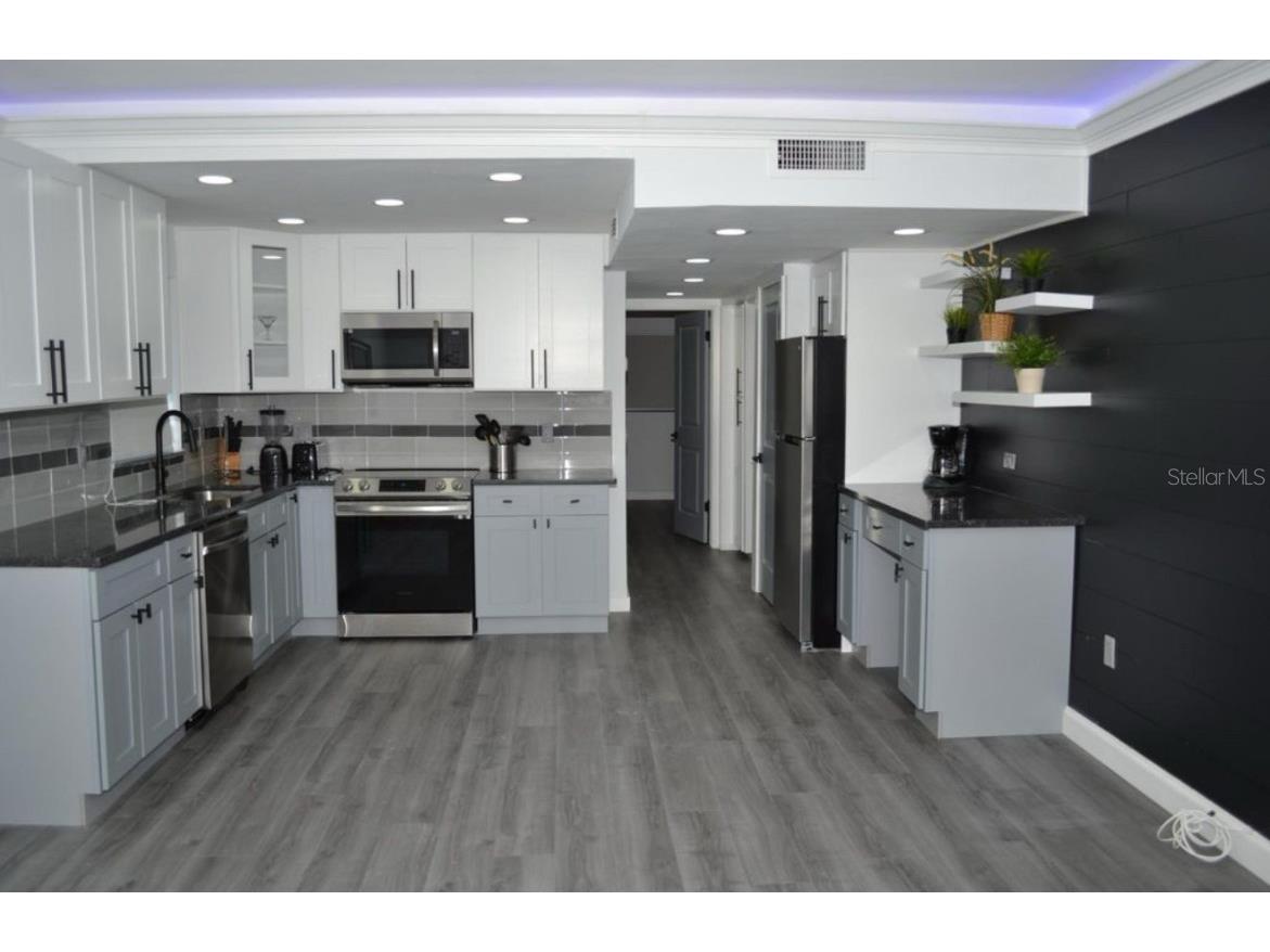 3675 Gulf Boulevard #4 Saint Pete Beach FL 33706 TB8399585 image3