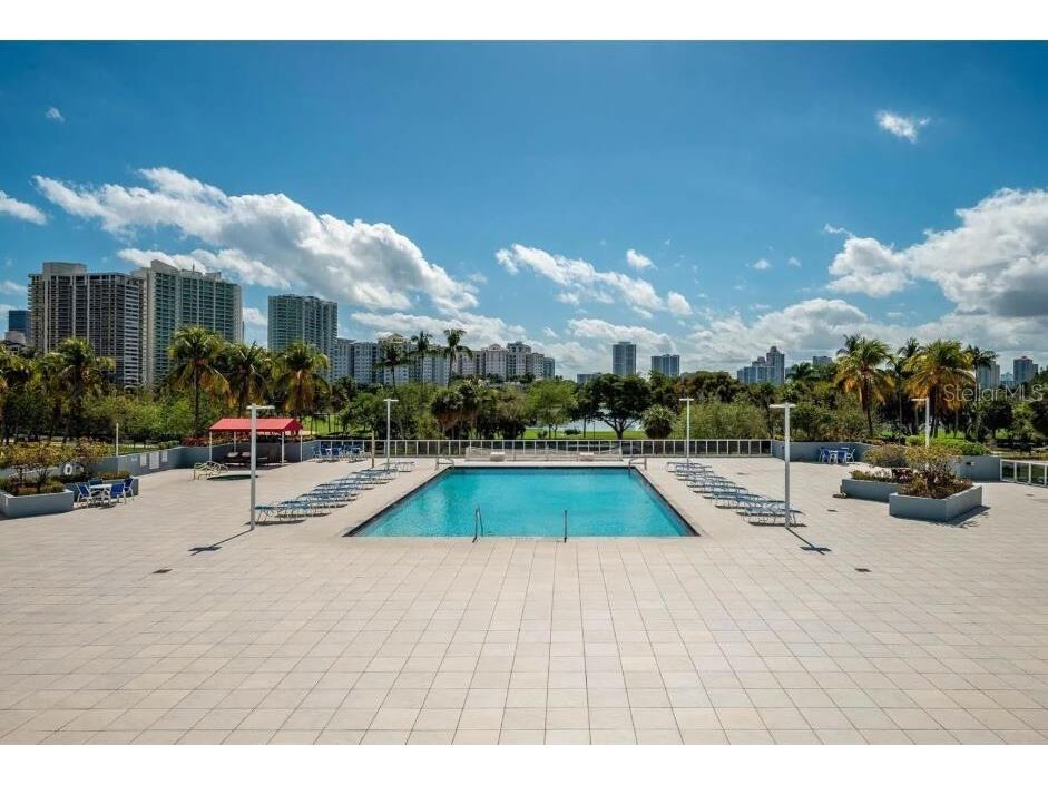 3675 N Country Club Drive #2110 Miami FL 33180 FC313295 image11