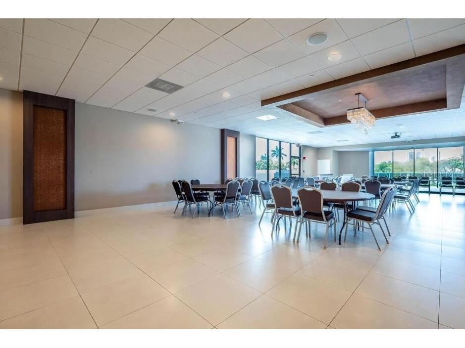 3675 N Country Club Drive #2110 Miami FL 33180 FC313295 image14