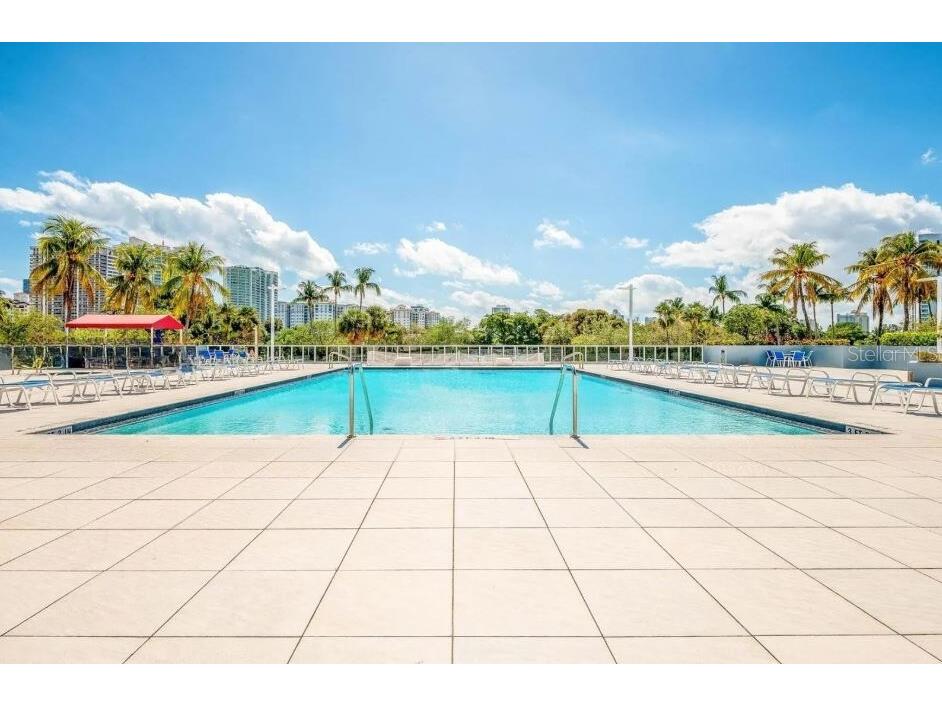 3675 N Country Club Drive #2110 Miami FL 33180 FC313295 image17