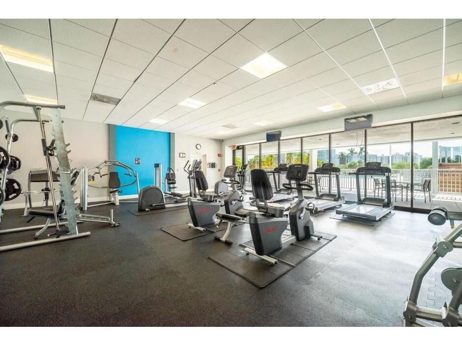 3675 N Country Club Drive #2110 Miami FL 33180 FC313295 image19