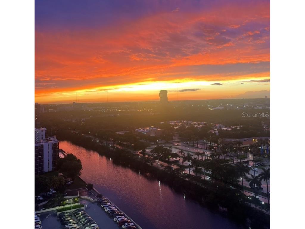 3675 N Country Club Drive #2110 Miami FL 33180 FC313295 image3