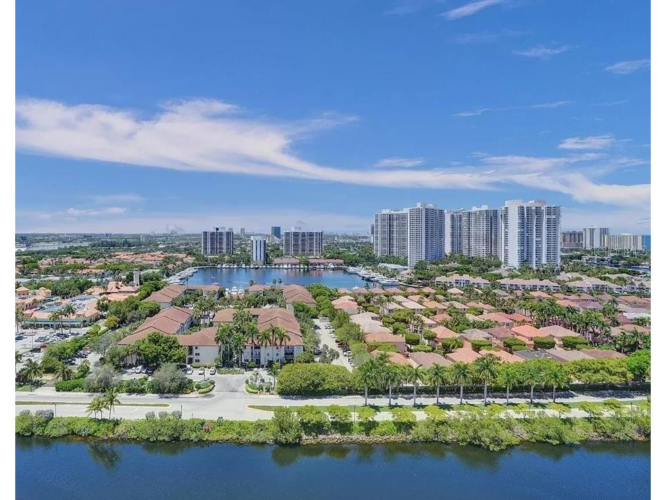 3675 N Country Club Drive #2110 Miami FL 33180 FC313295 image34