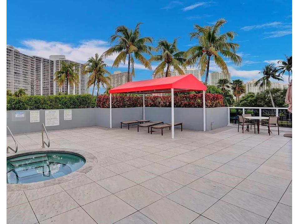 3675 N Country Club Drive #2110 Miami FL 33180 FC313295 image36